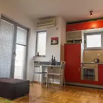 Apartments J & M